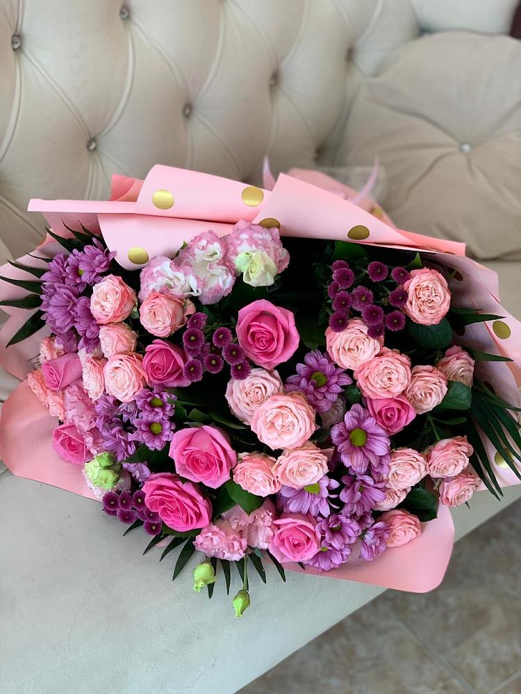 Букет цветов из: Хризантемы, Розы и Лизиантусы в Бакшеево