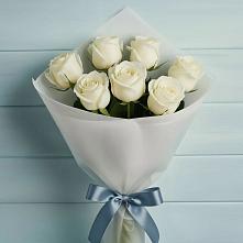 Букет 7 Белых роз Эдлесс Лав в Бакшеево
