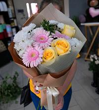 Букет цветов из:  Герберы, Розы и Хризантемы в Бакшеево