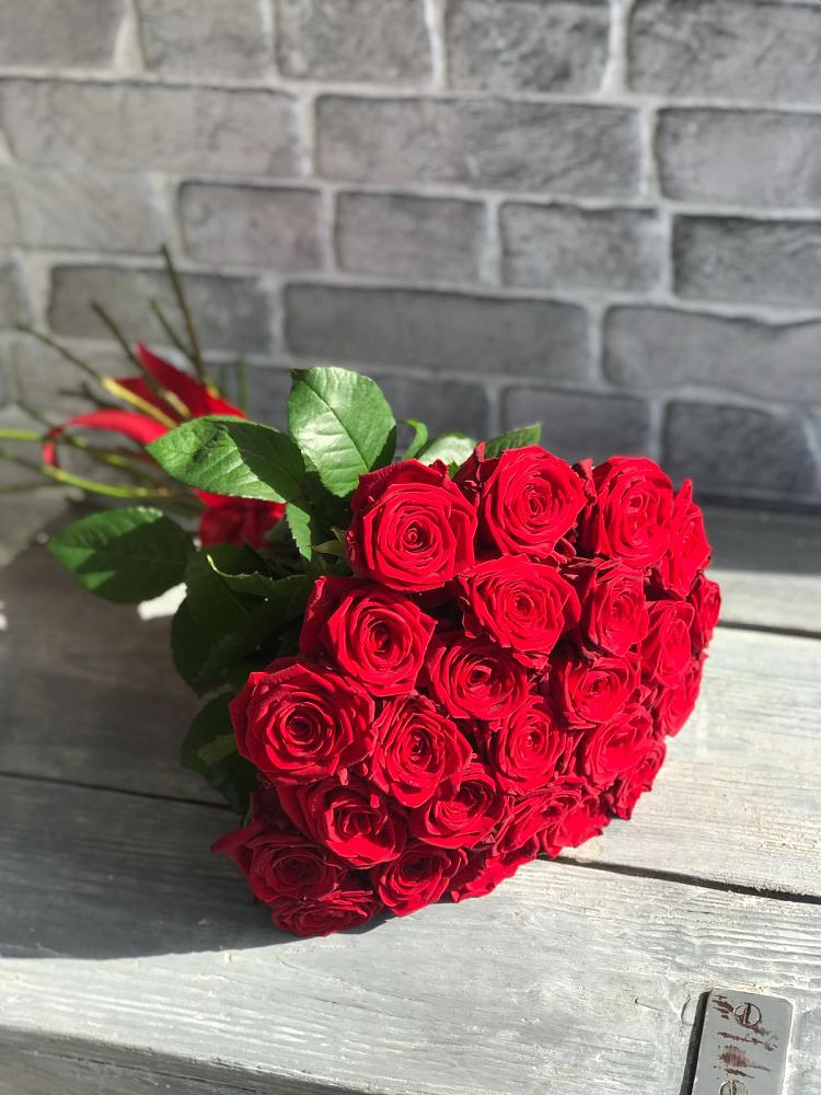 Букет Красные розы Фридом в Бакшеево