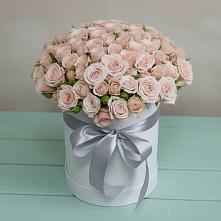 Цветочная композиция из Розы в шляпной коробке в Бакшеево