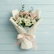 Букет цветов из:  Альстромерии в Бакшеево