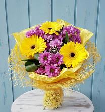 Букет цветов из:  Хризантемы и Герберы в Бакшеево