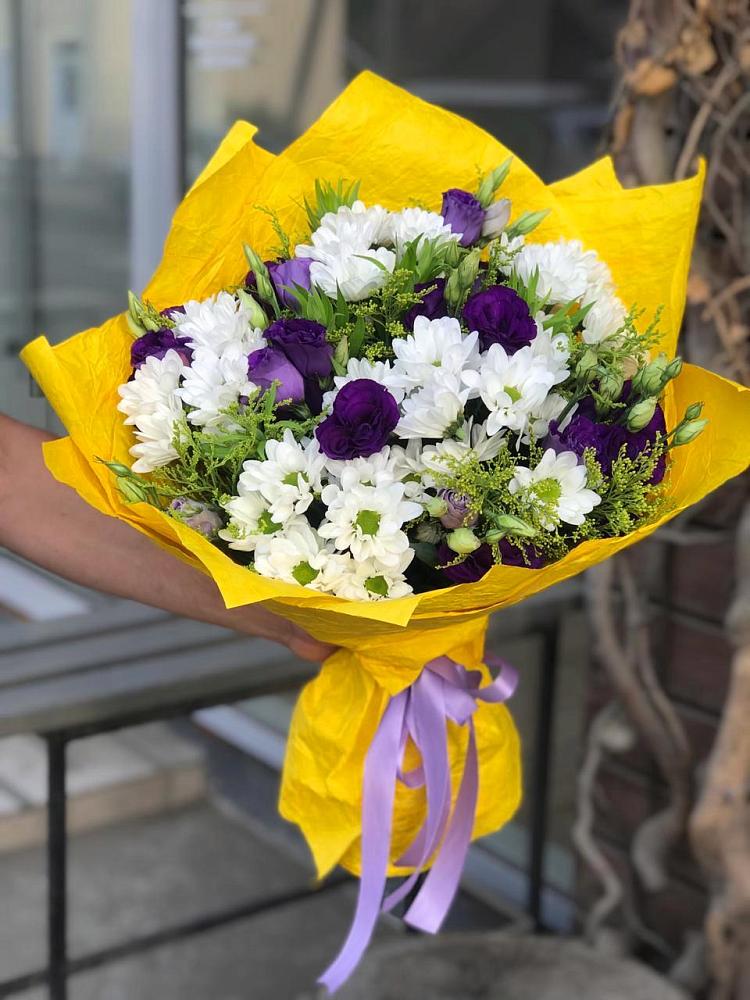 Букет цветов из: Ирисы, Хризантемы и Ромашки в Бакшеево