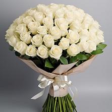 Букет 101 беля роза Белоснежка в Бакшеево