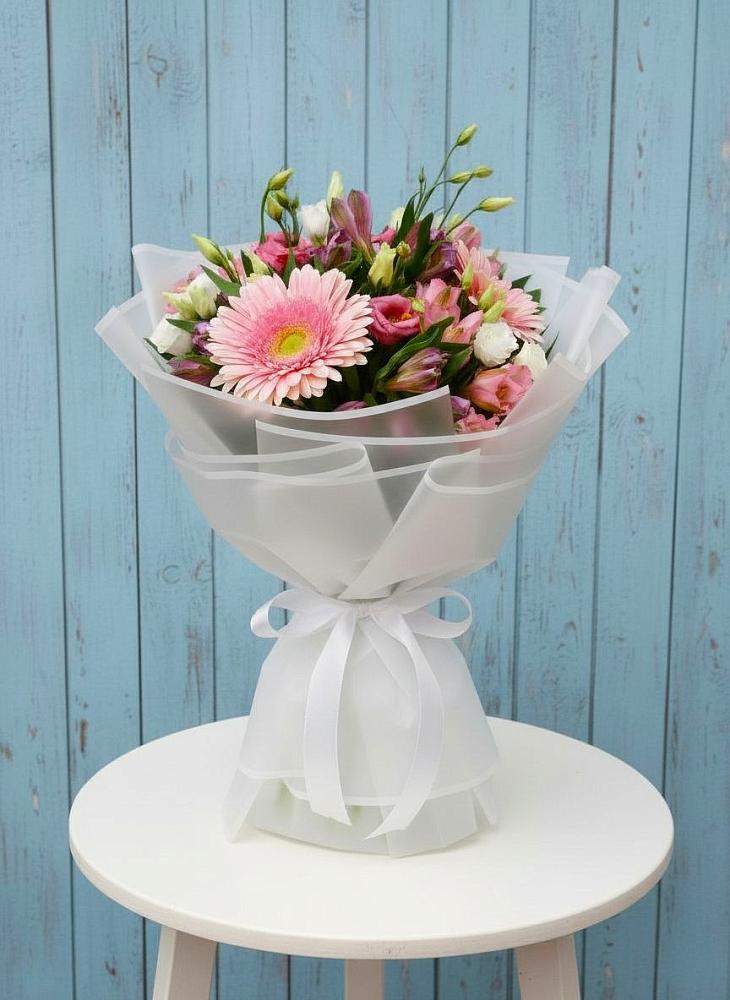 Букет цветов из: Герберы, Альстромерии и Лизиантусы в Бакшеево