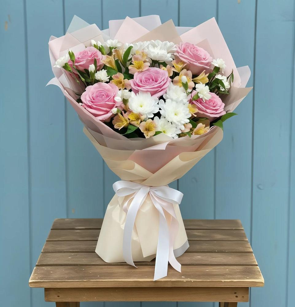 Букет цветов из: Гвоздики, Орхидеи и Розы в Бакшеево