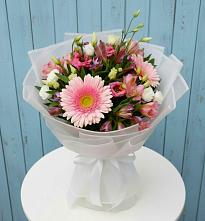 Букет цветов из:  Герберы, Альстромерии и Лизиантусы в Бакшеево