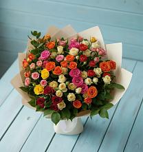 Букет Микс из разноцветных кустовых роз в Бакшеево