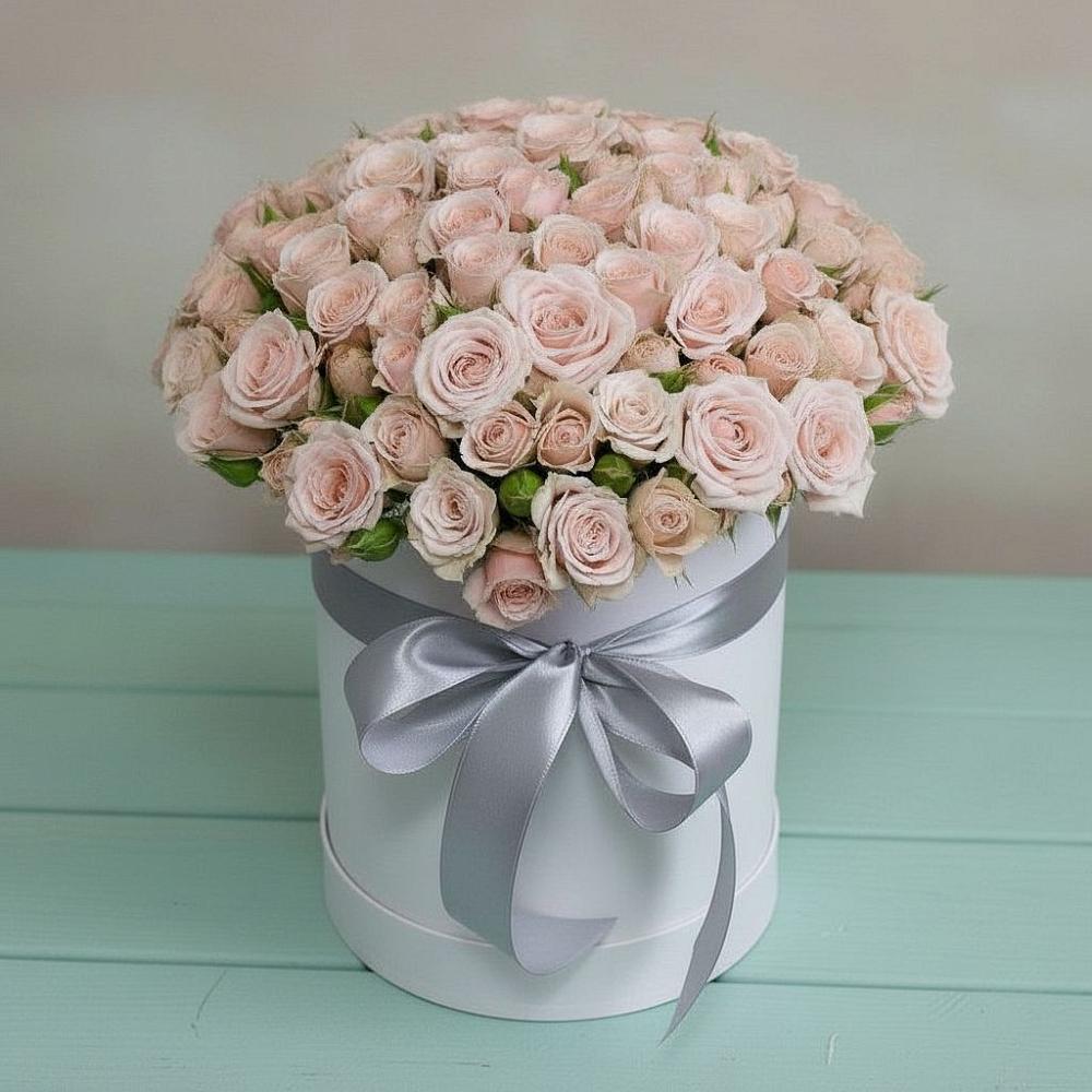 Цветочная композиция из Розы в шляпной коробке в Бакшеево